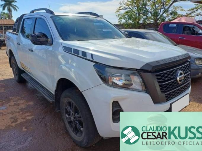 NISSAN FRONTIER CD 22/23