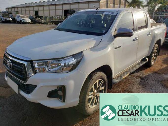 TOYOTA HILUX CD 20/20